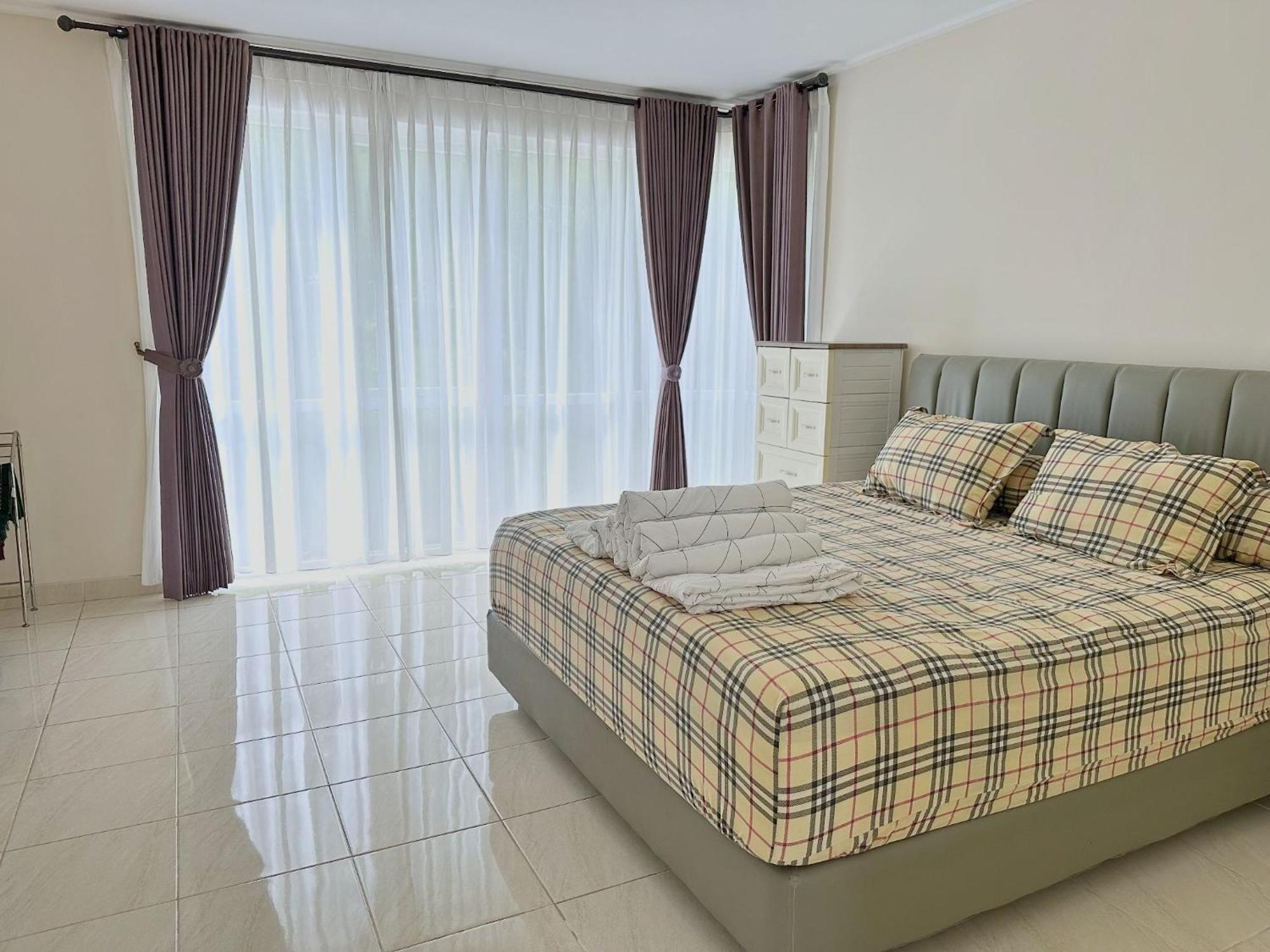 Blessimore Springhill 4Br パレンバン エクステリア 写真