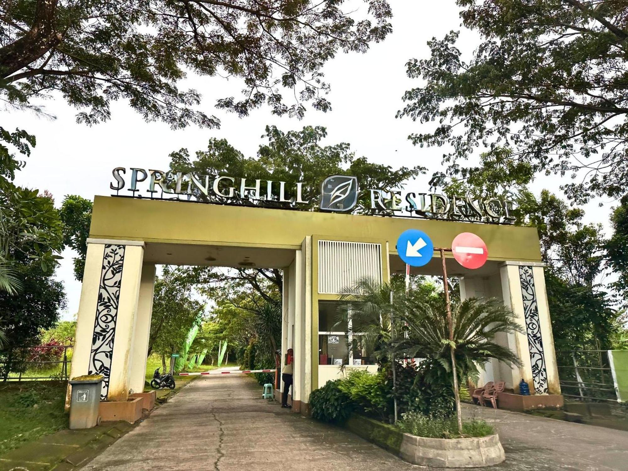 Blessimore Springhill 4Br パレンバン エクステリア 写真